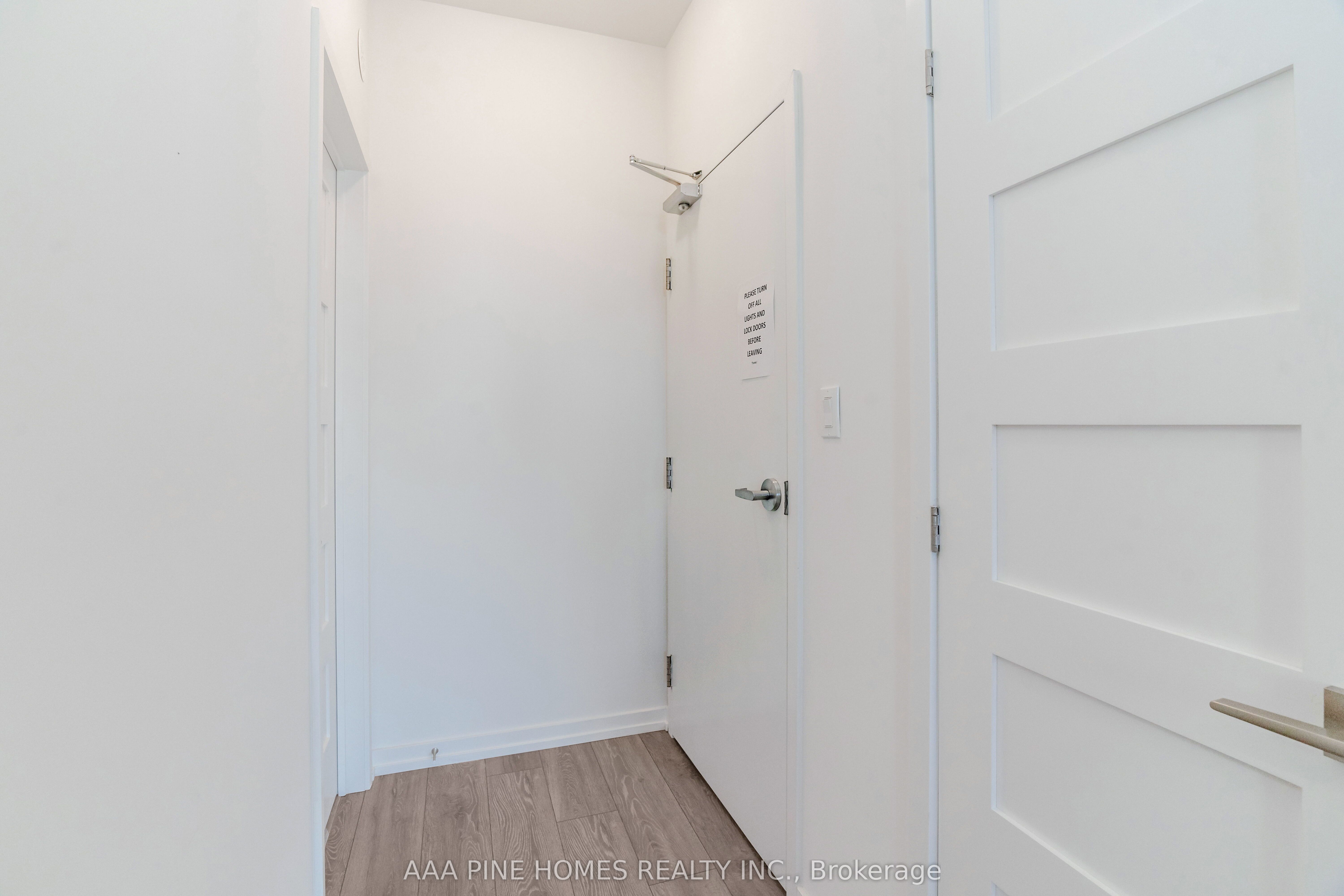 20 Lytham Green Circle, ##4