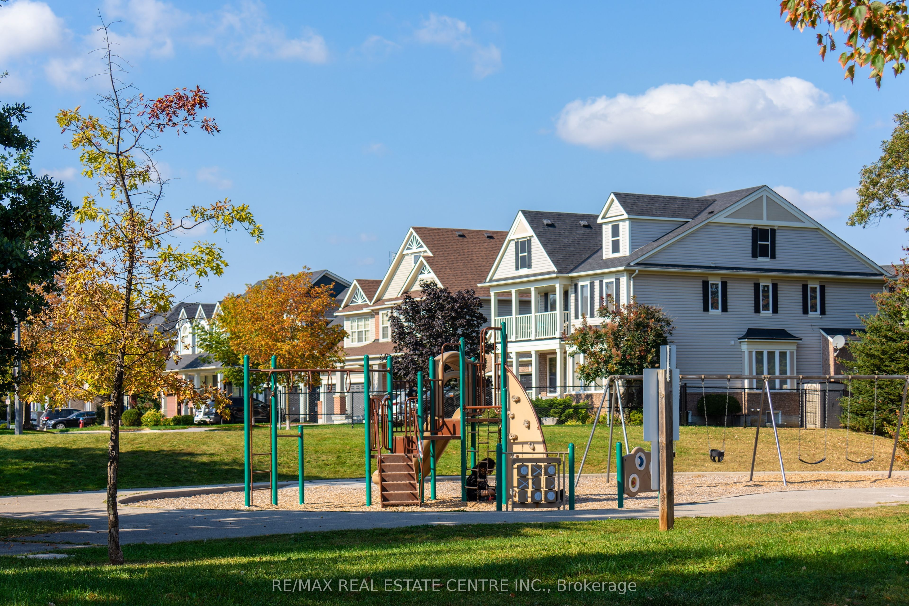 1399 Marshall Crescent