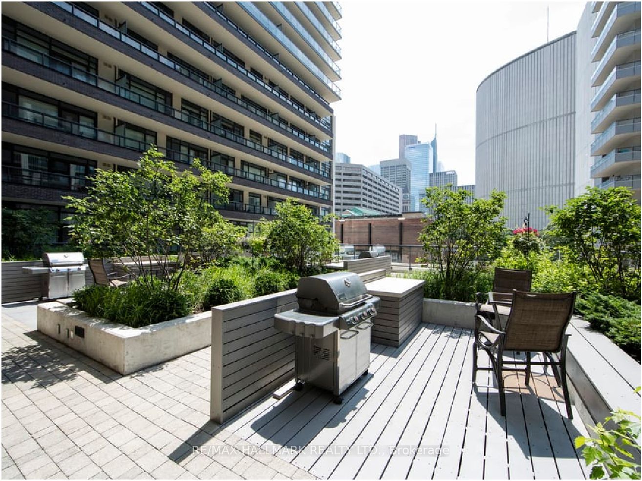 570 Bay Street, #308