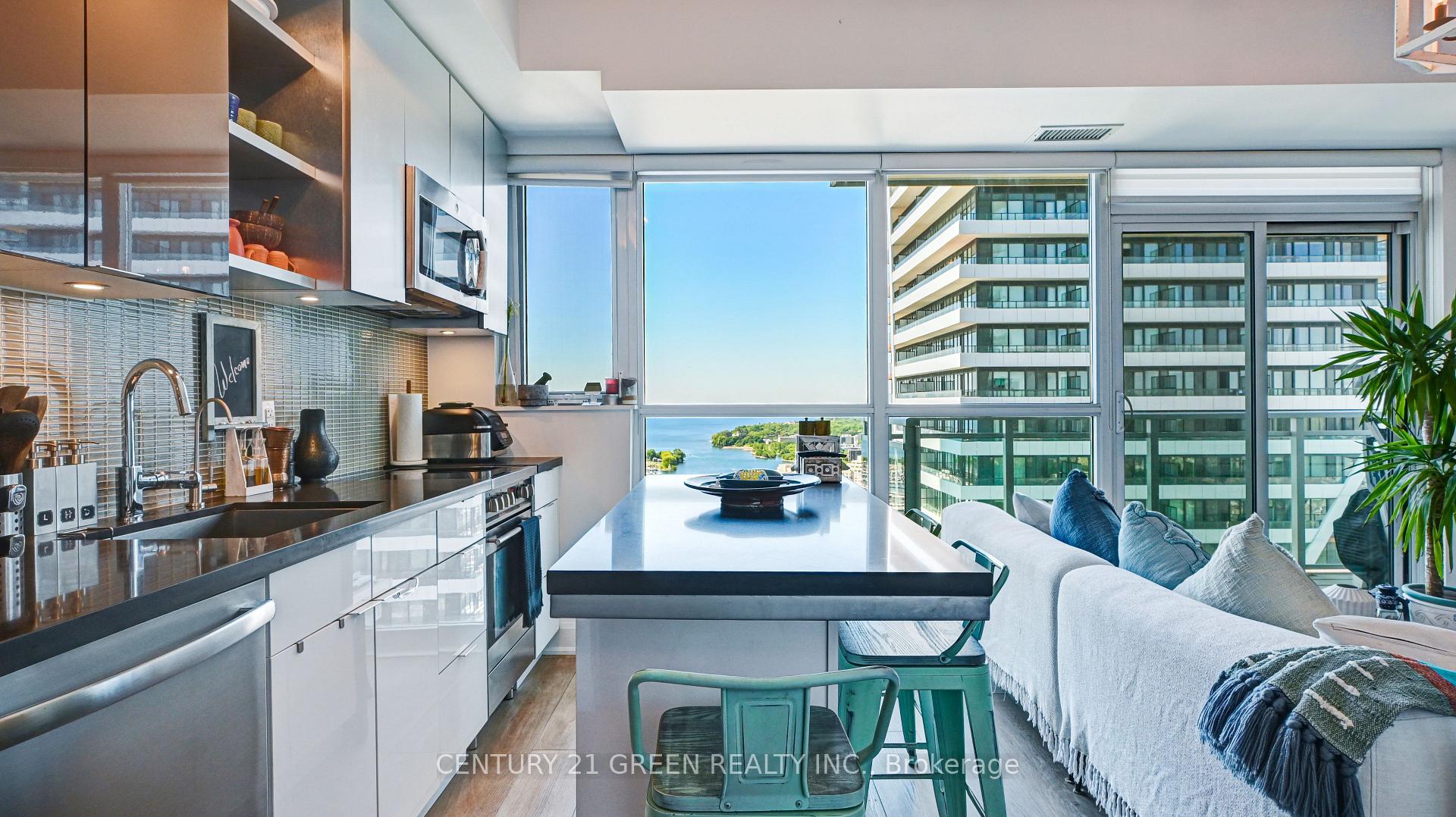 2 Bedrooms Condo at 33 Shore Breeze, Toronto For sale