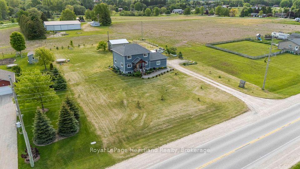 1060 BRUSSELS  LINE, Howick, ON N0G 2X0