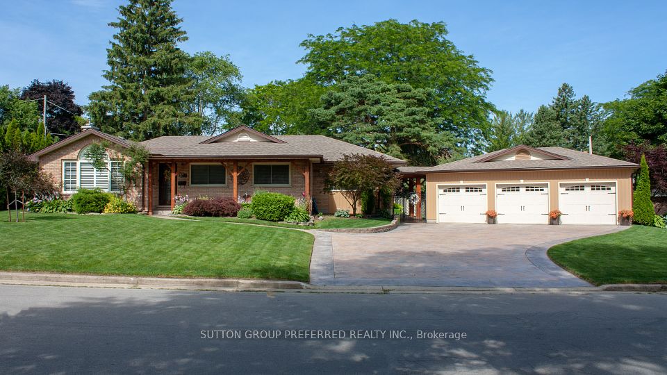 373 Willard Crescent