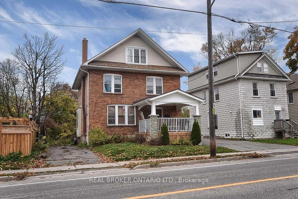 210 Mary Street