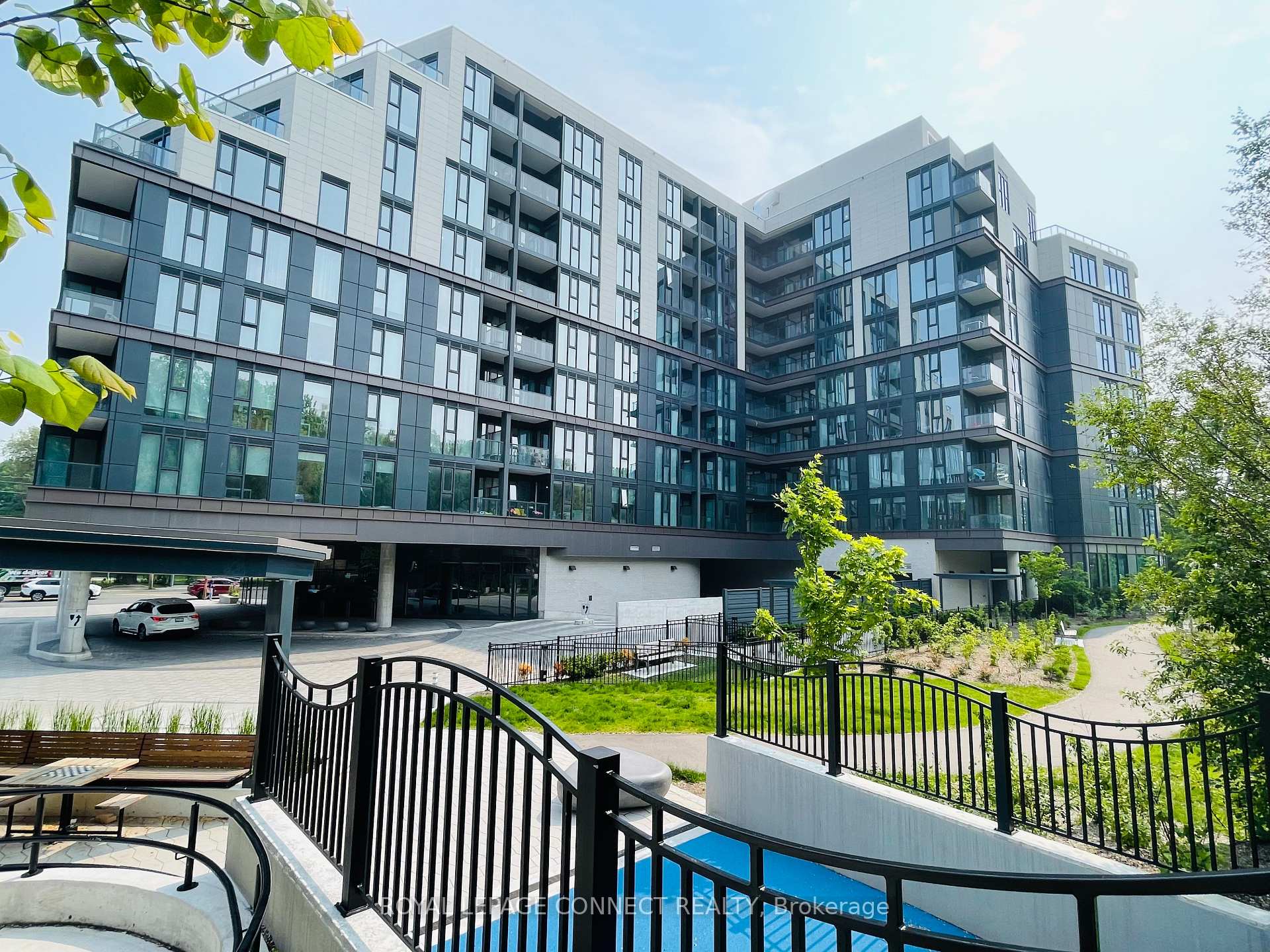 2 Bedrooms Condo at 250 Lawrence, Toronto For sale