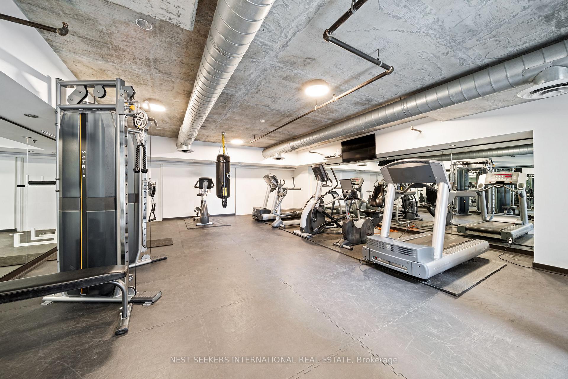 2 Bedrooms Condo at 388 Richmond, Toronto For sale