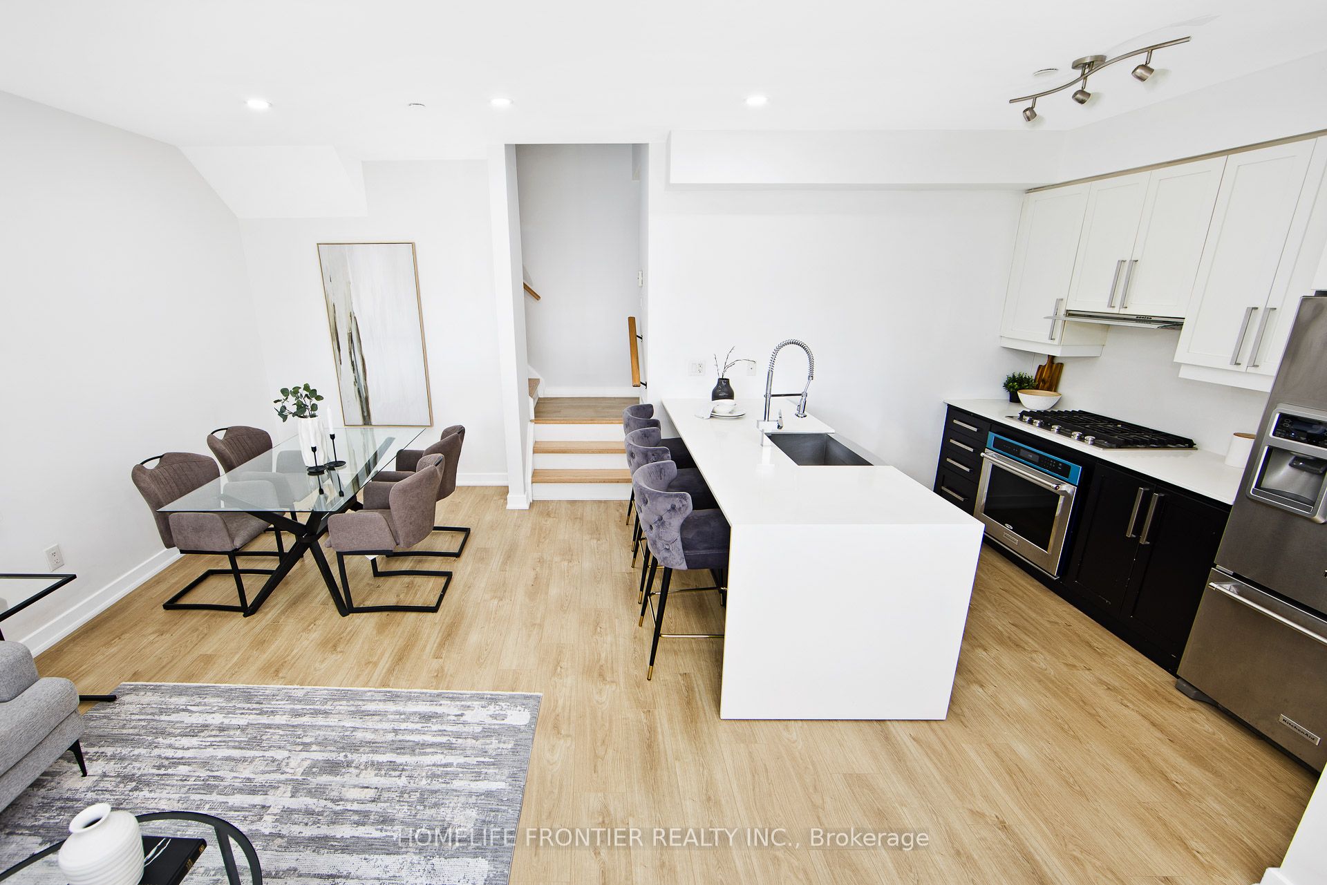 4020 Parkside Village Drive, #7