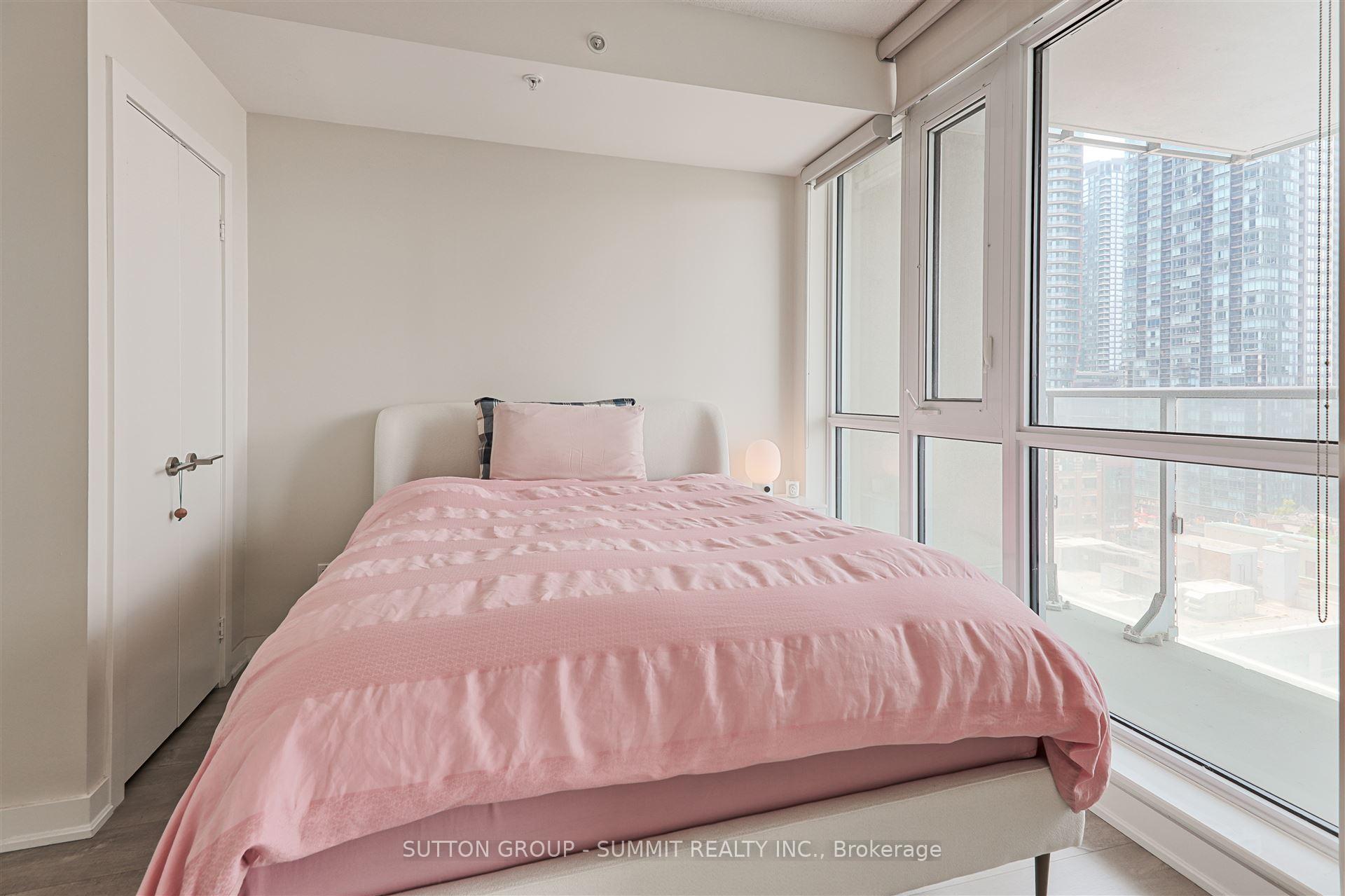 1 Bedroom Condo at 30 NELSON, Toronto For sale