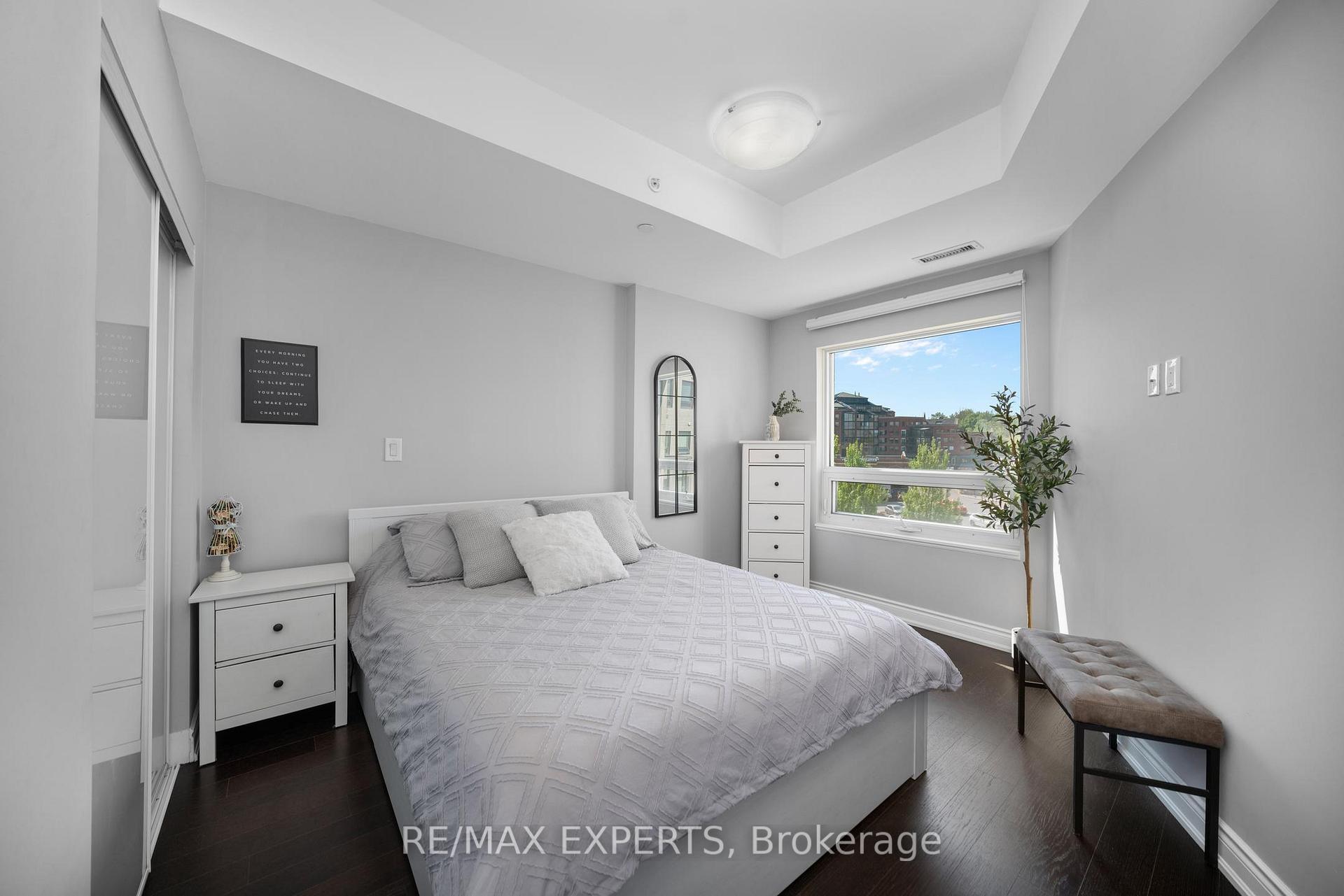 1 Bedroom Condo at 86 Woodbridge, Vaughan For sale