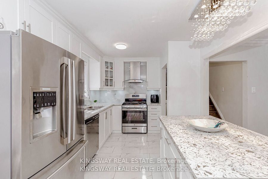 1395 Tyneburn Crescent
