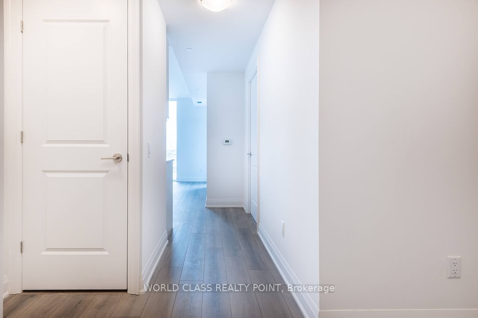 https://trreb-image.ampre.ca/39ro78VS1Wh7XezwEcrlUIFdmdTuZhYdU9ze0sQ-eGg/rs:fit:960:960/wm:.5:so:0:50:.4/wmsh:10/wmt:PHNwYW4gZm9yZWdyb3VuZD0nd2hpdGUnIGZvbnQ9JzY4Jz5XT1JMRCBDTEFTUyBSRUFMVFkgUE9JTlQsIEJyb2tlcmFnZTwvc3Bhbj4/L3RycmViL2xpc3RpbmdzLzQwLzgyLzQ5LzE5L3AvYTEyOWFjYWItYjk2NS00YmQyLWE3N2ItNmQ5ZTc2N2MyNmVjLkpQRw.jpg
