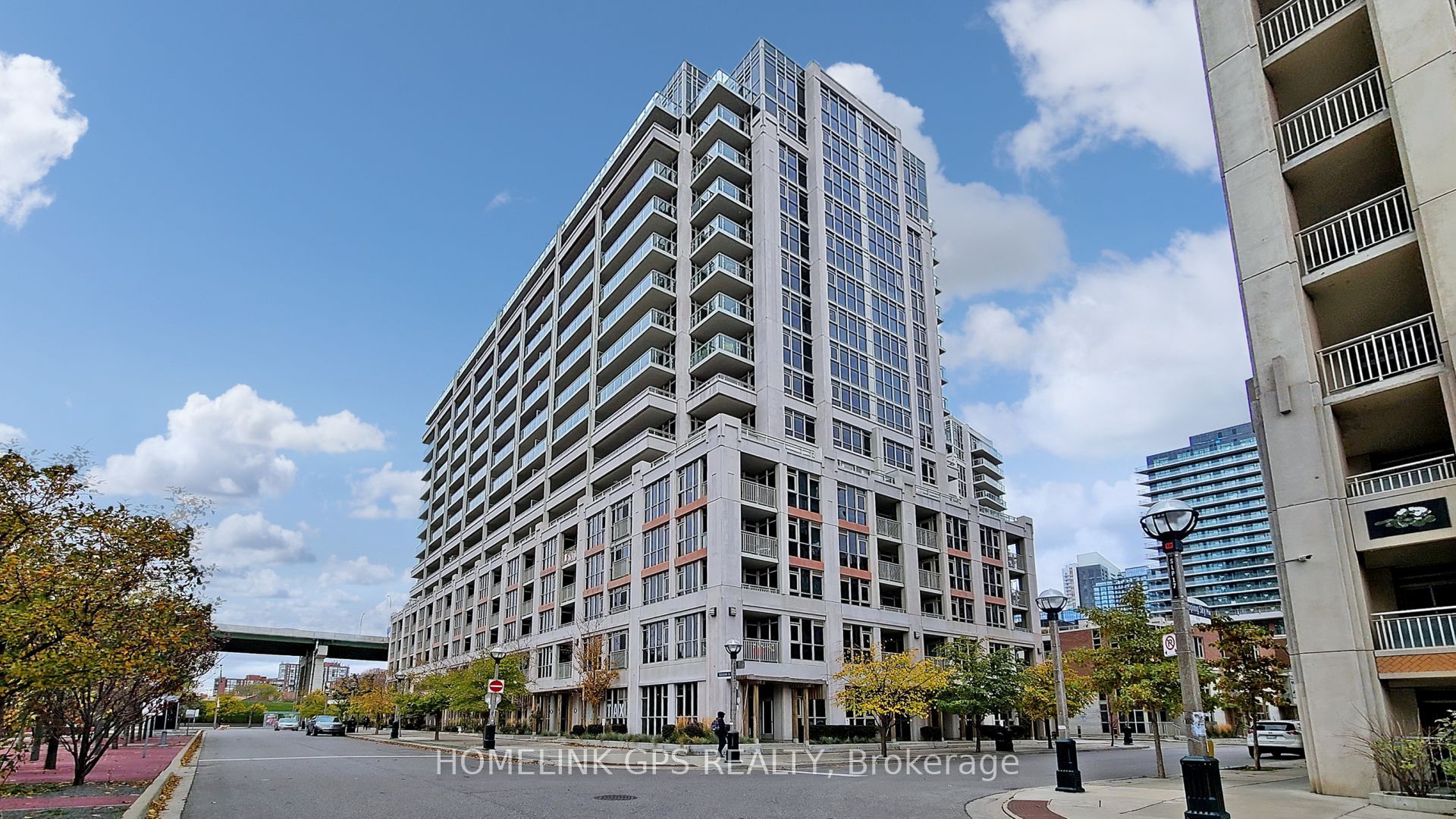 35 Bastion Street, #1814