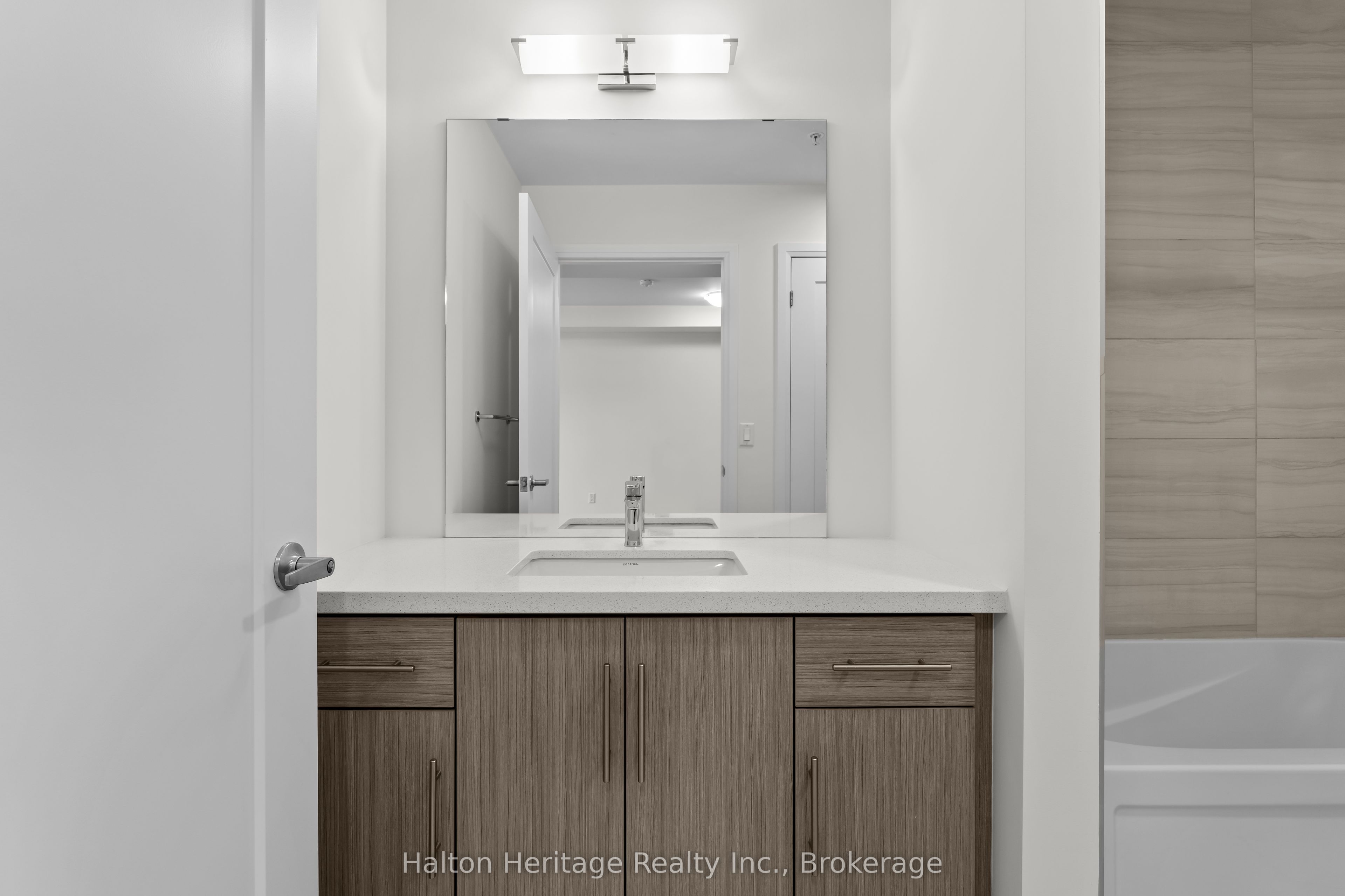 30 Hamilton Street S, #503