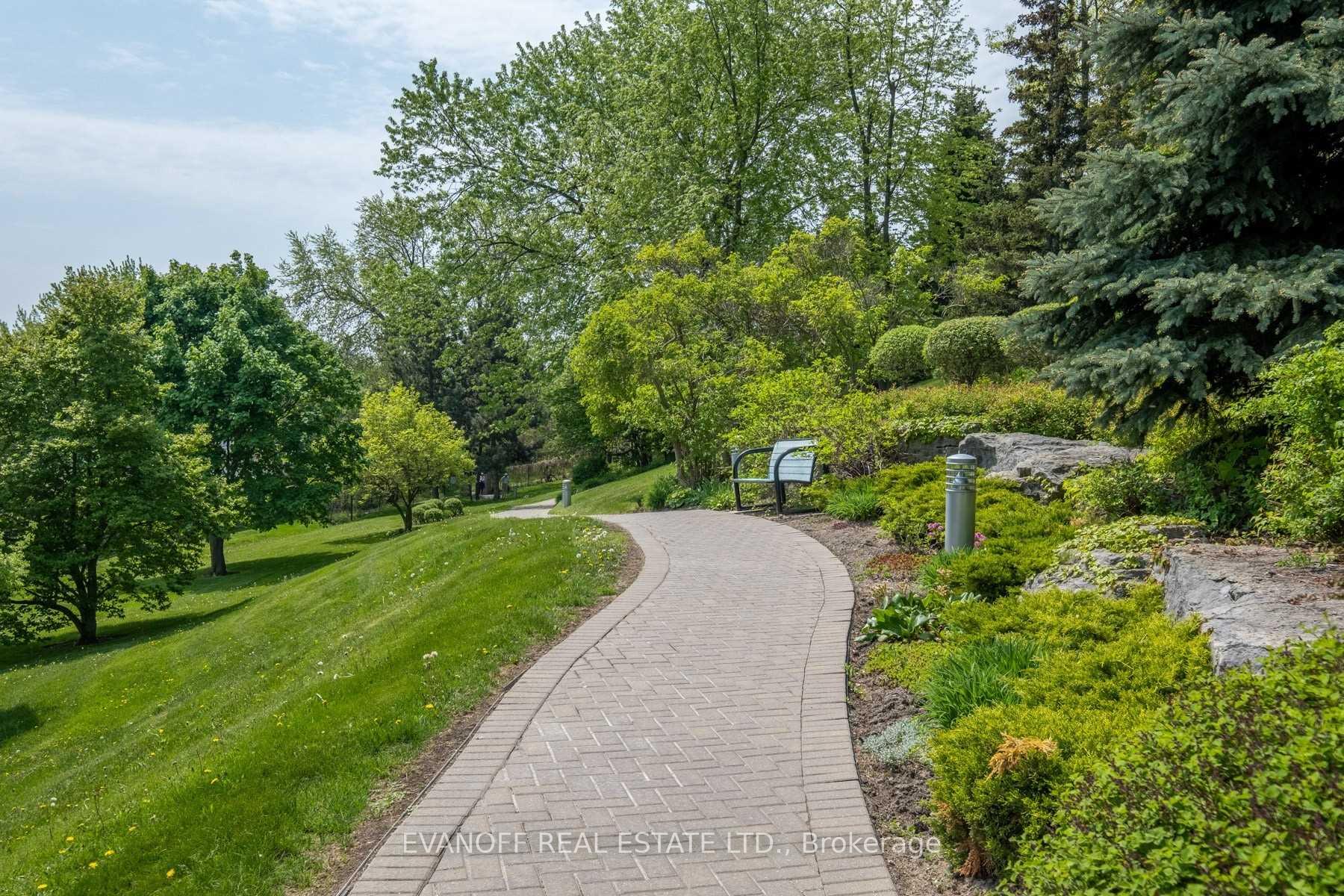 3 Bedrooms Condo at 10 Guildwood, Toronto For sale