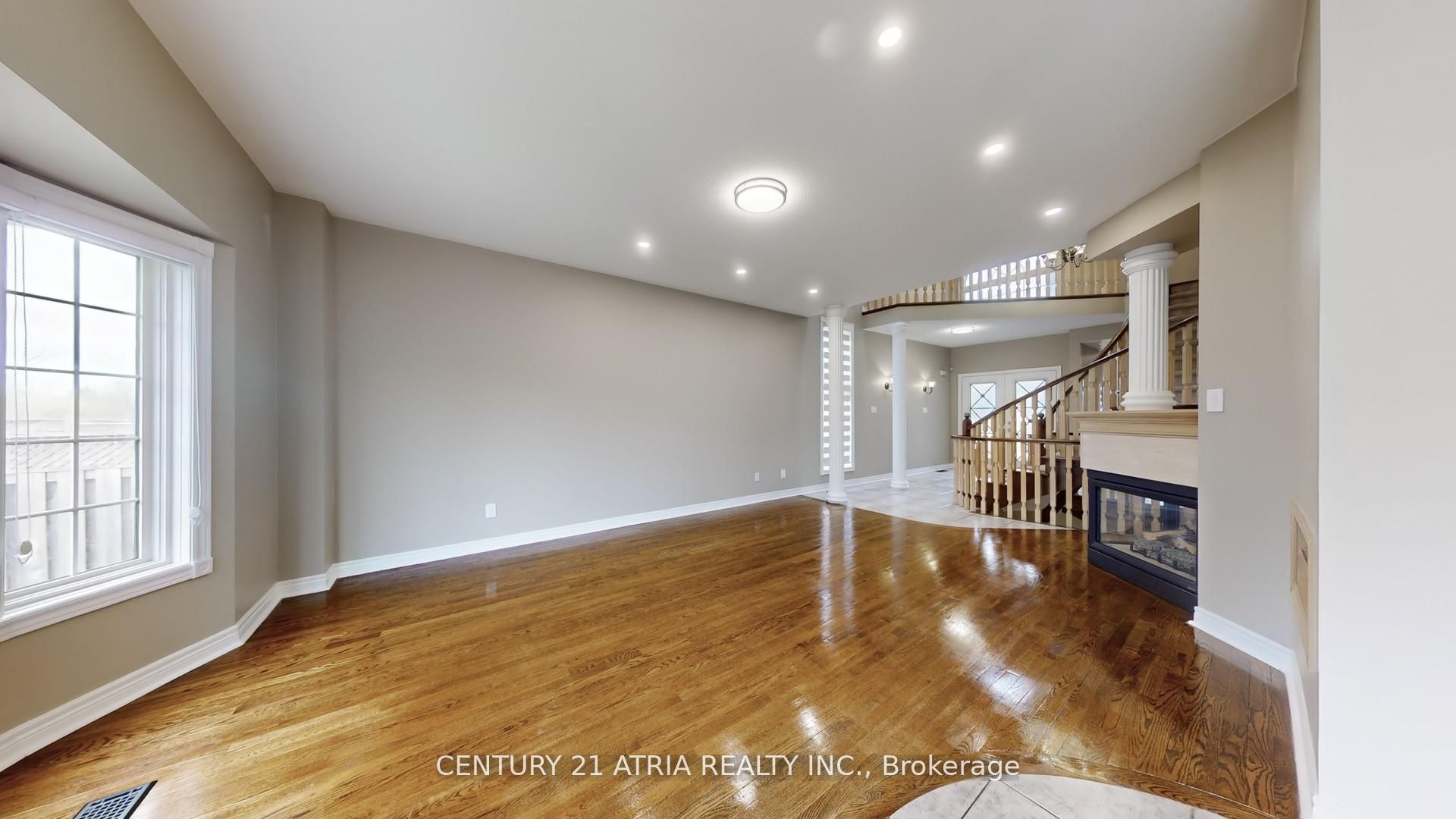 323 Bristol Road E