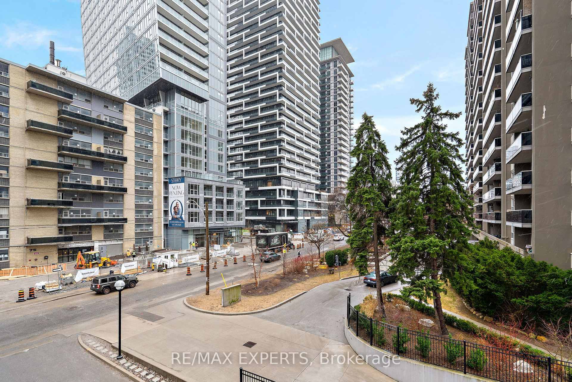 1 Bedroom Condo at 88 Broadway,  Toronto For sale
