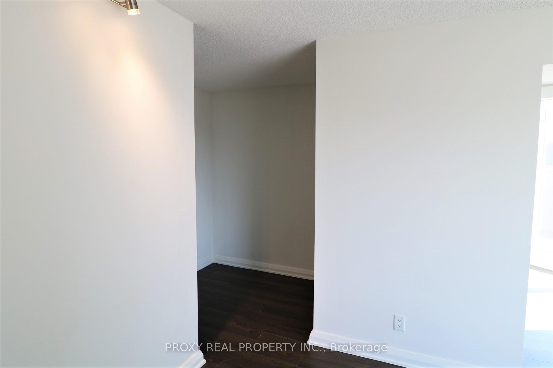 2 Bedrooms Condo at 155 Yorkville, Toronto For sale