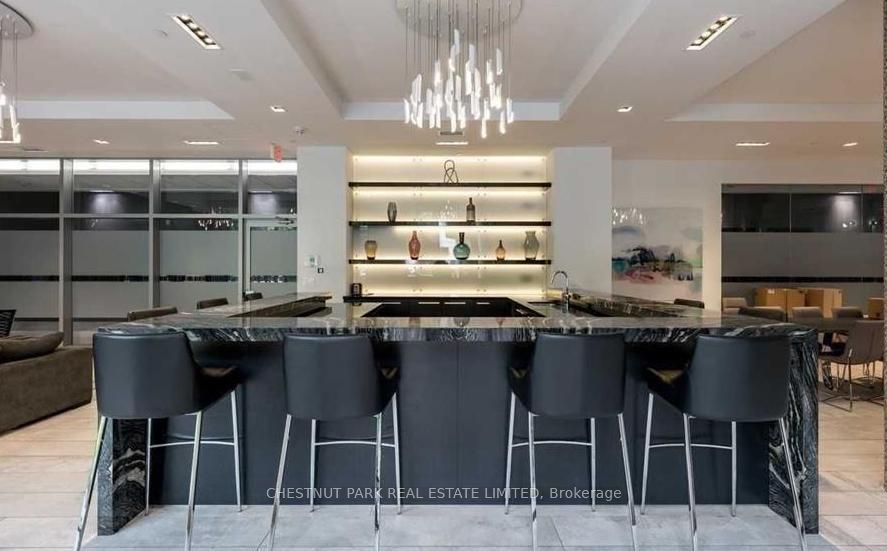 525 Adelaide Street W, #701