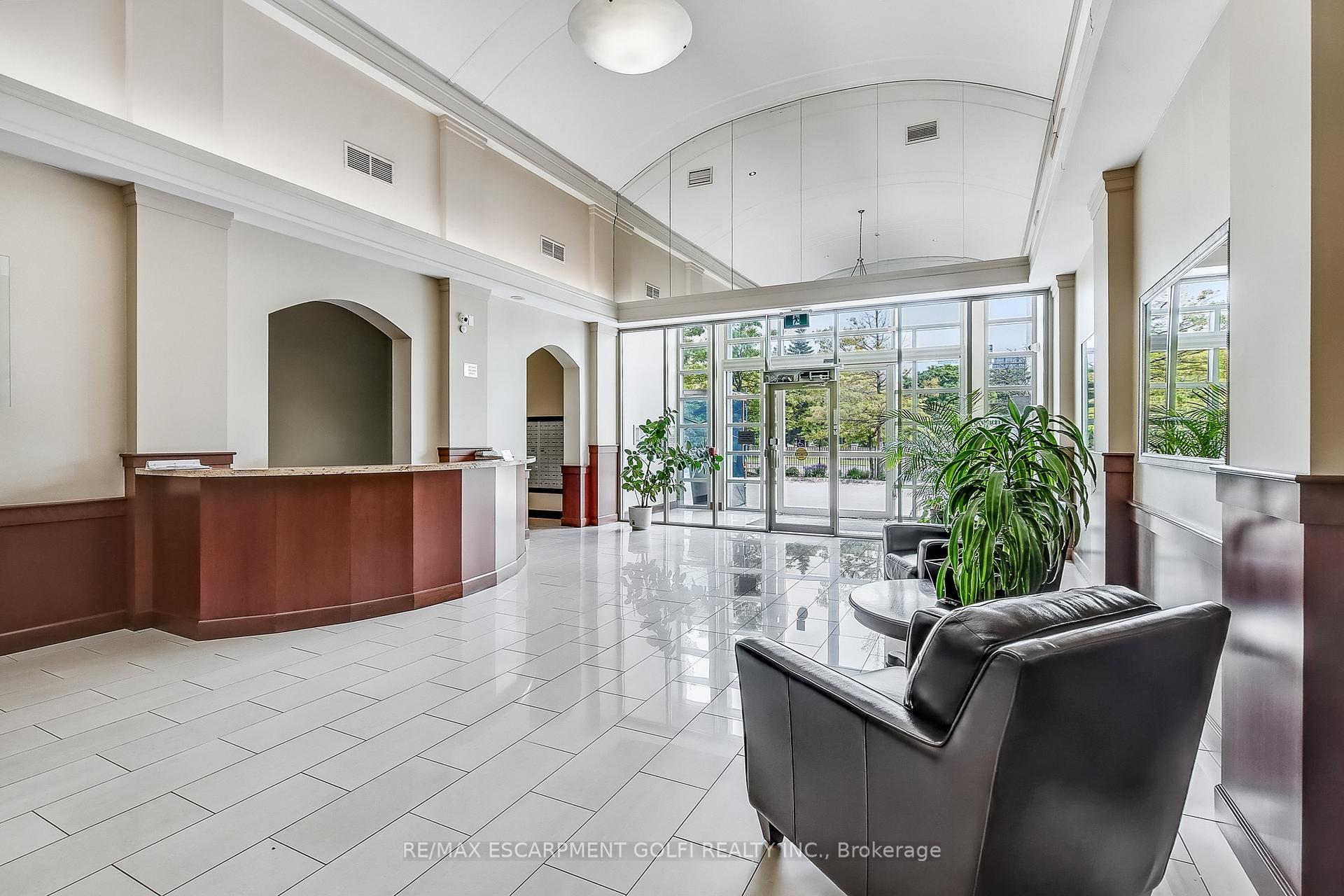 1 Bedroom Condo at 1359 Rathburn, Mississauga For sale