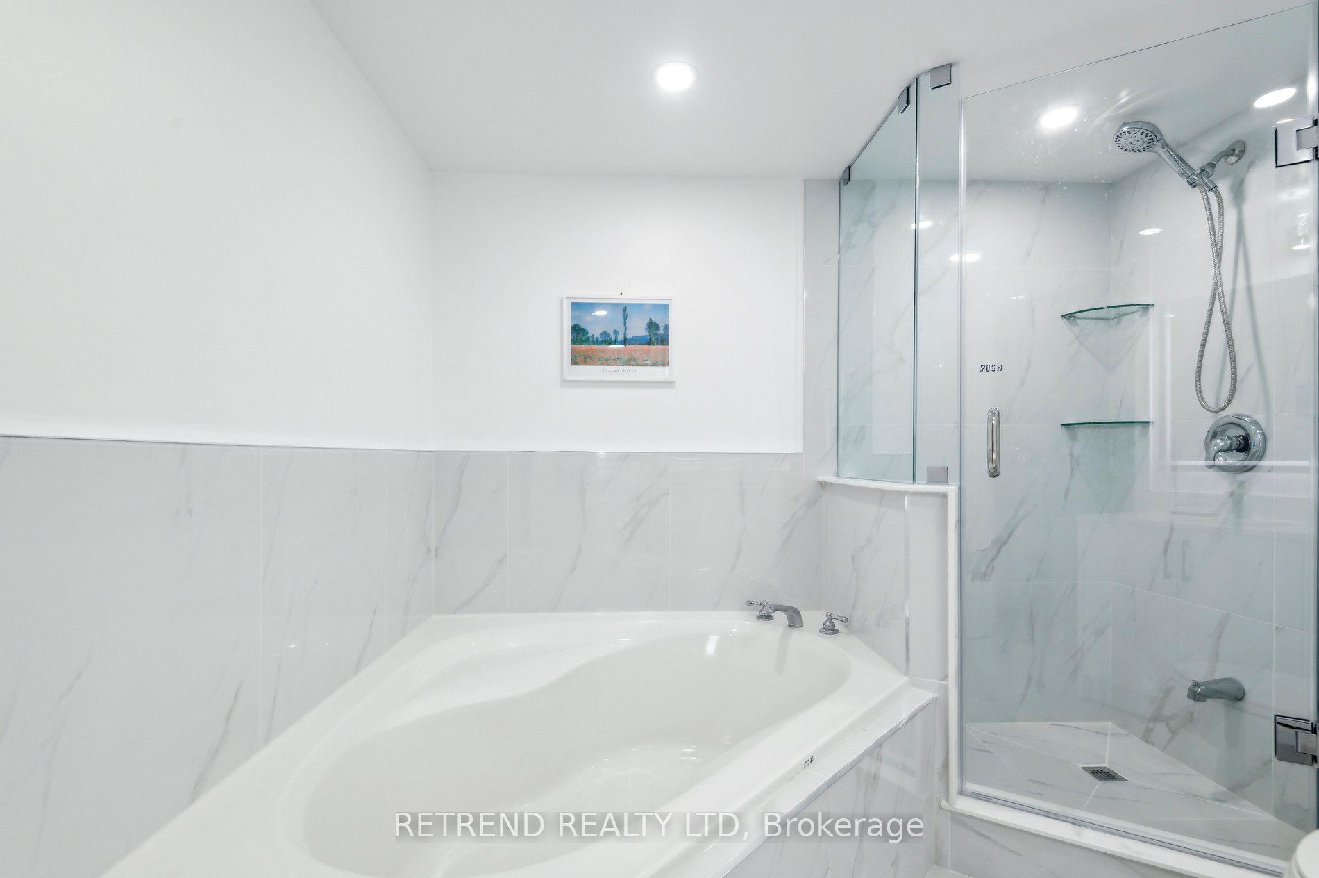 4 Bedrooms Condo at 880 Grandview,  Toronto For sale