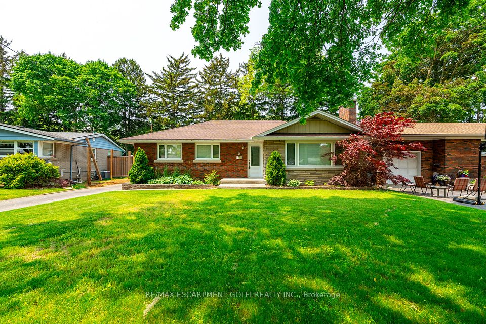 26 Kenworth Drive, St. Catharines, ON L2M 4S2