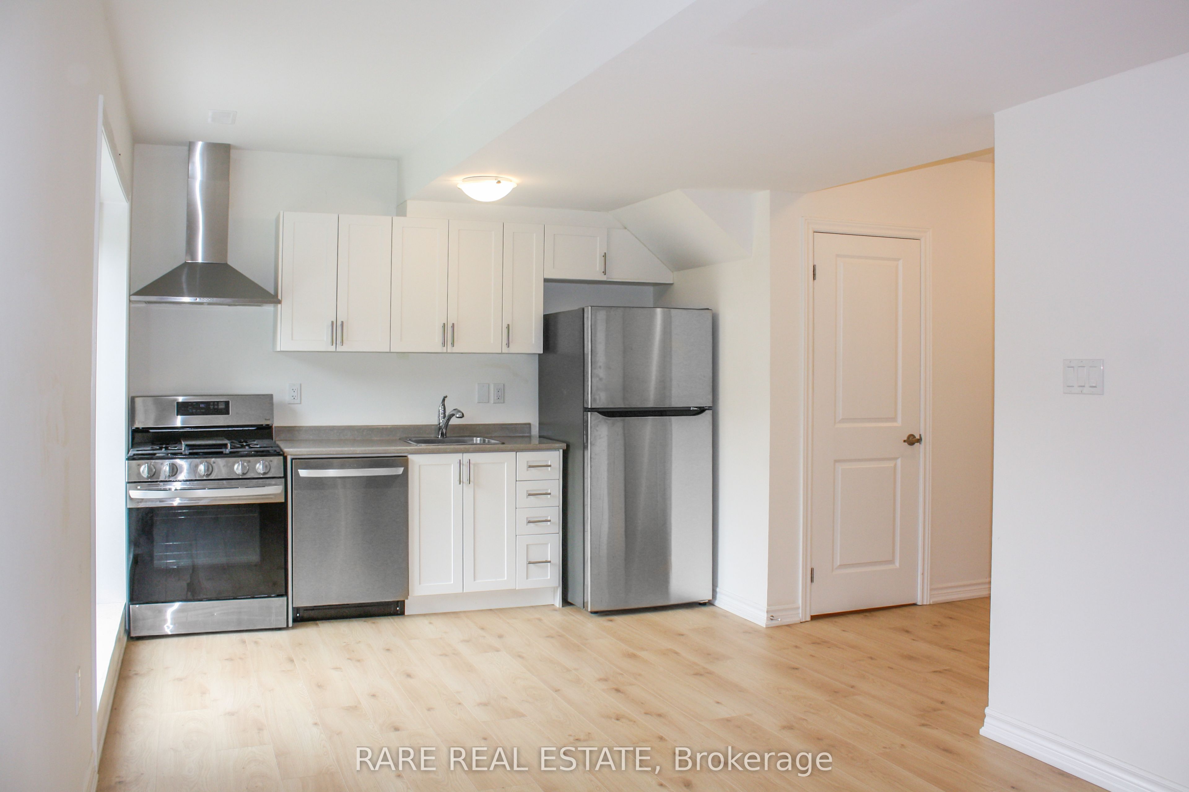 124 Ansley Road, #Lower
