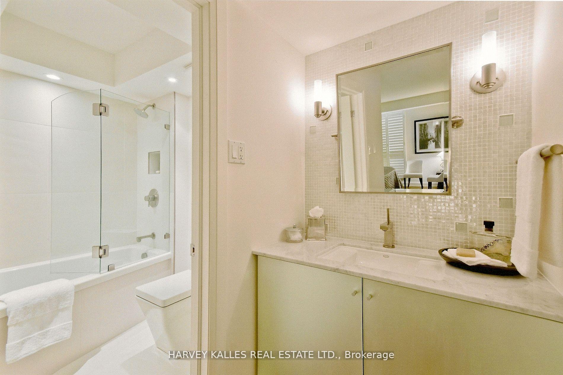 3 Bedrooms Condo at 447 Walmer, Toronto For sale