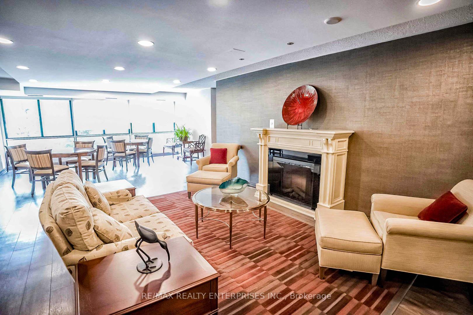 2 Bedrooms Condo at 1400 Dixie, Mississauga For sale