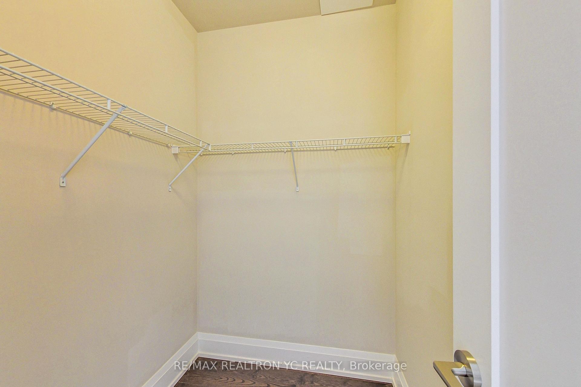 4 Bedrooms Condo at 2 Anndale, Toronto For sale