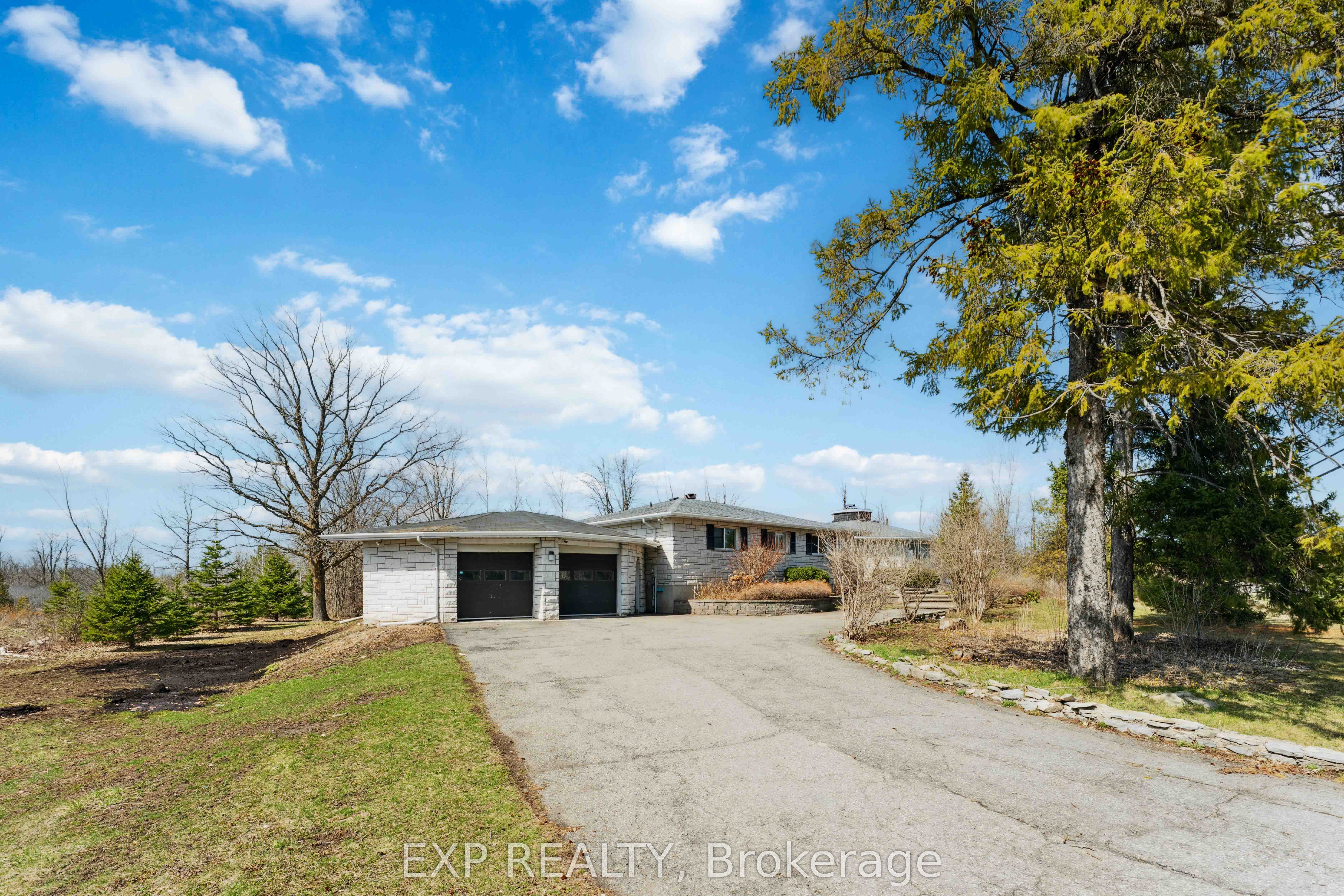 6974 Bank Street, GreelyMetcalfeOsgoodeVernonandArea, ON K0A 2P0