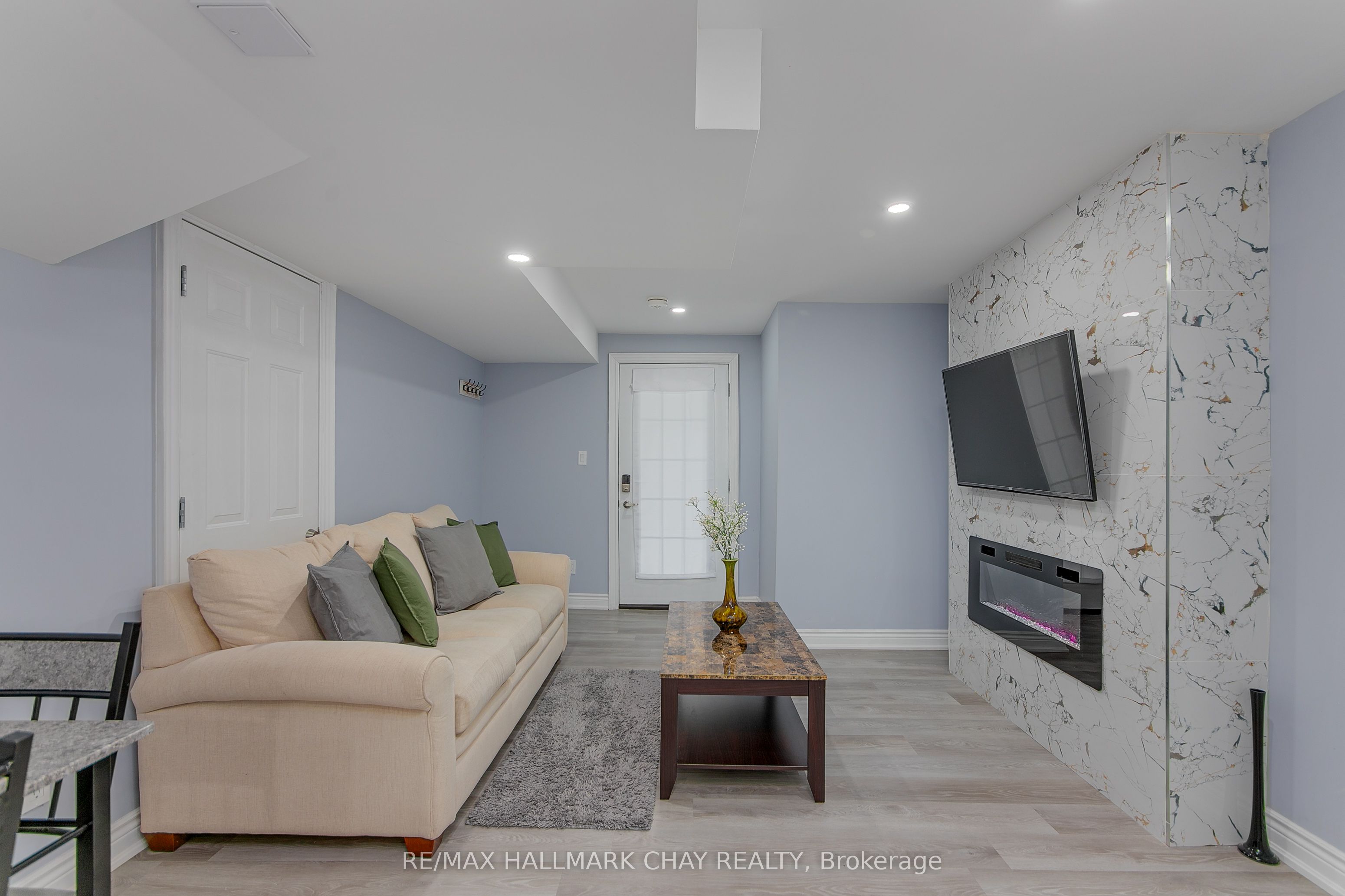 896 John Street, #B1