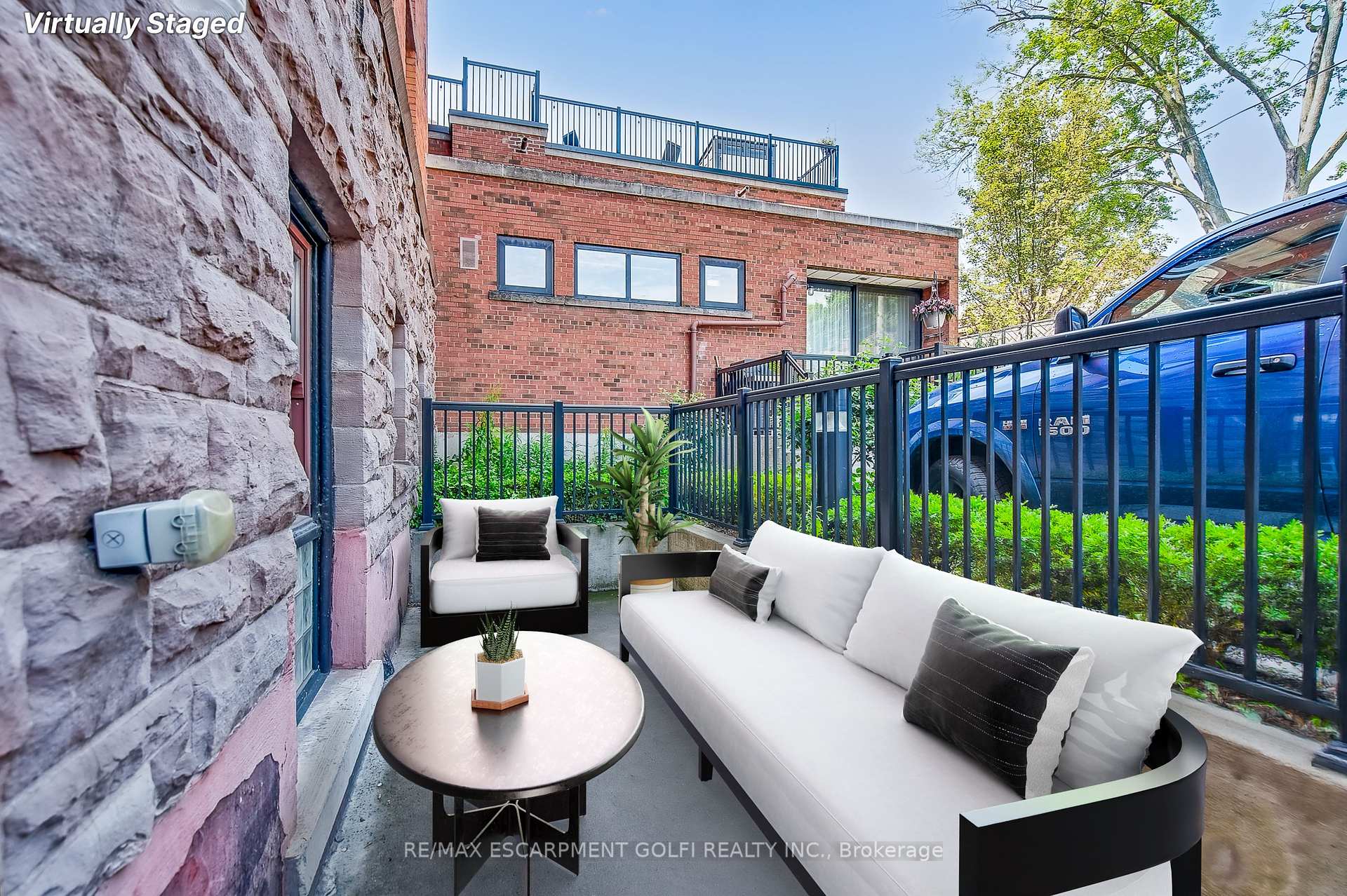 1 Bedroom Condo at 200 STINSON, Hamilton For sale