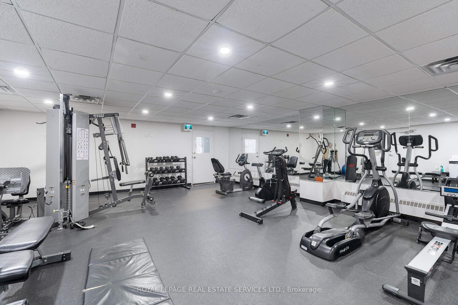 2 Bedrooms Condo at 120 Duke,  Hamilton For sale