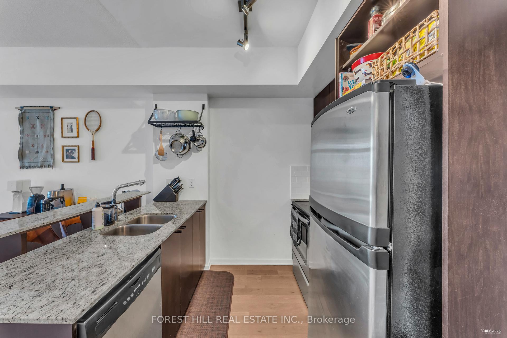 1 Bedroom Condo at 103 The Queensway, Toronto For sale