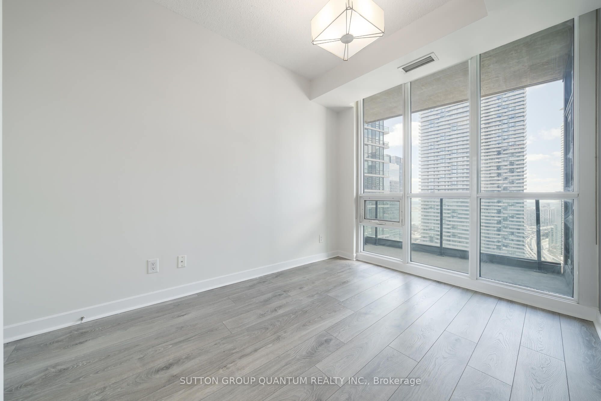 18 Harbour Street, #2901
