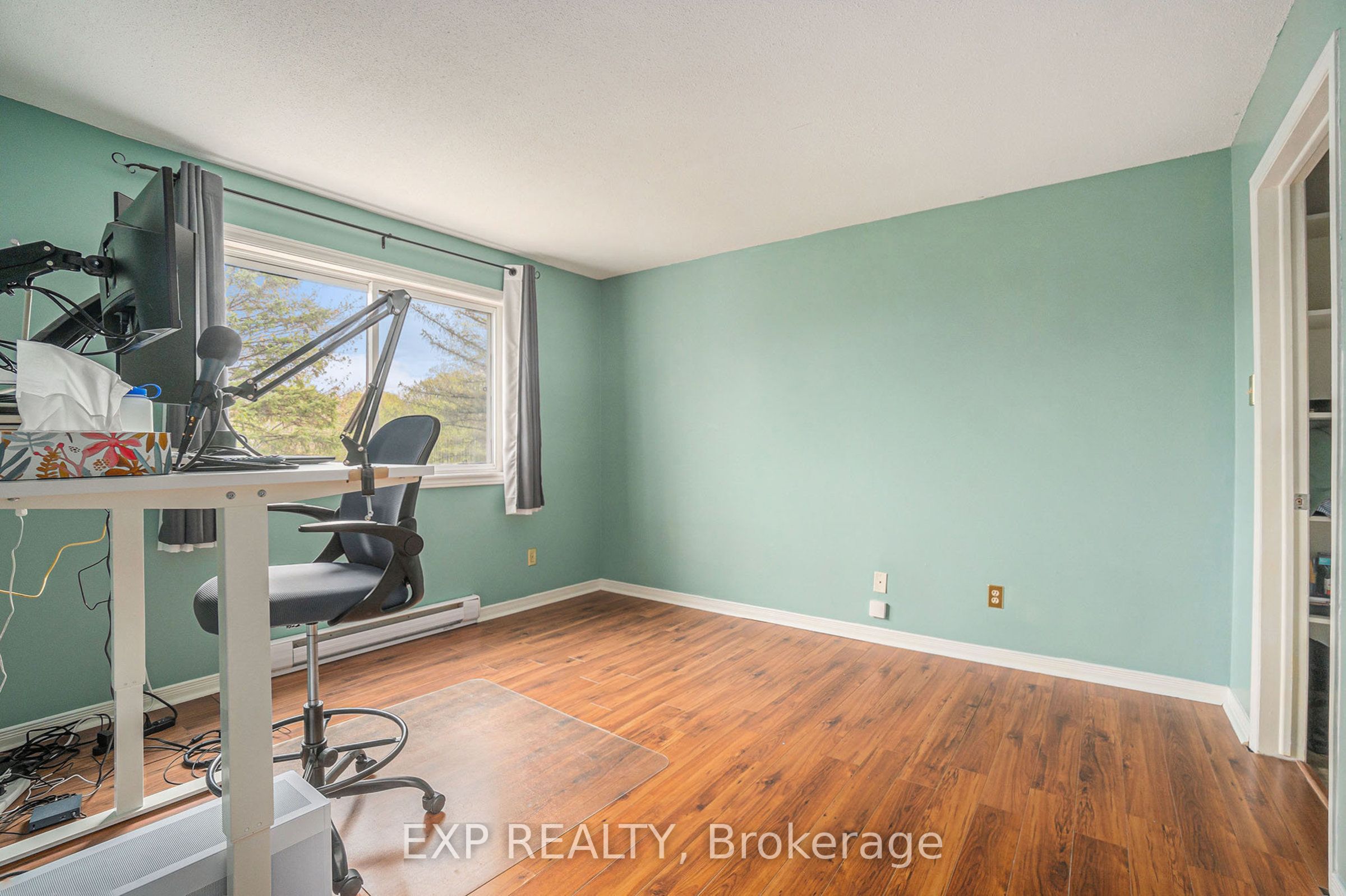 #210 - 280 Brittany Drive, ManorParkCardinalGlenandArea, ON K1K 4M4