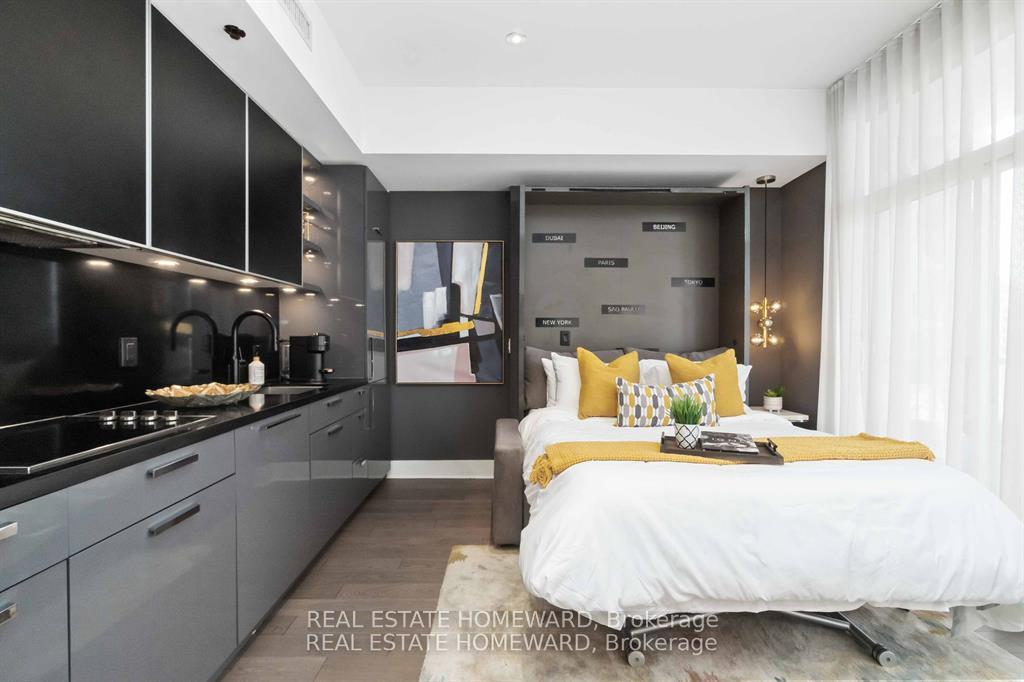 Condo at 32 Davenport, Toronto For sale