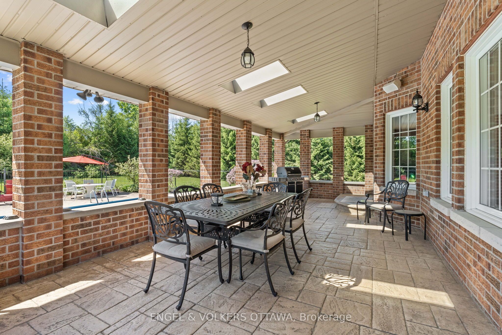 1222 CENTURY Road E