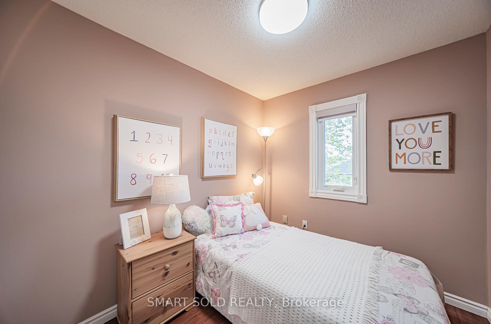 4 Bedrooms Condo at 3500 Brimley, Toronto For sale
