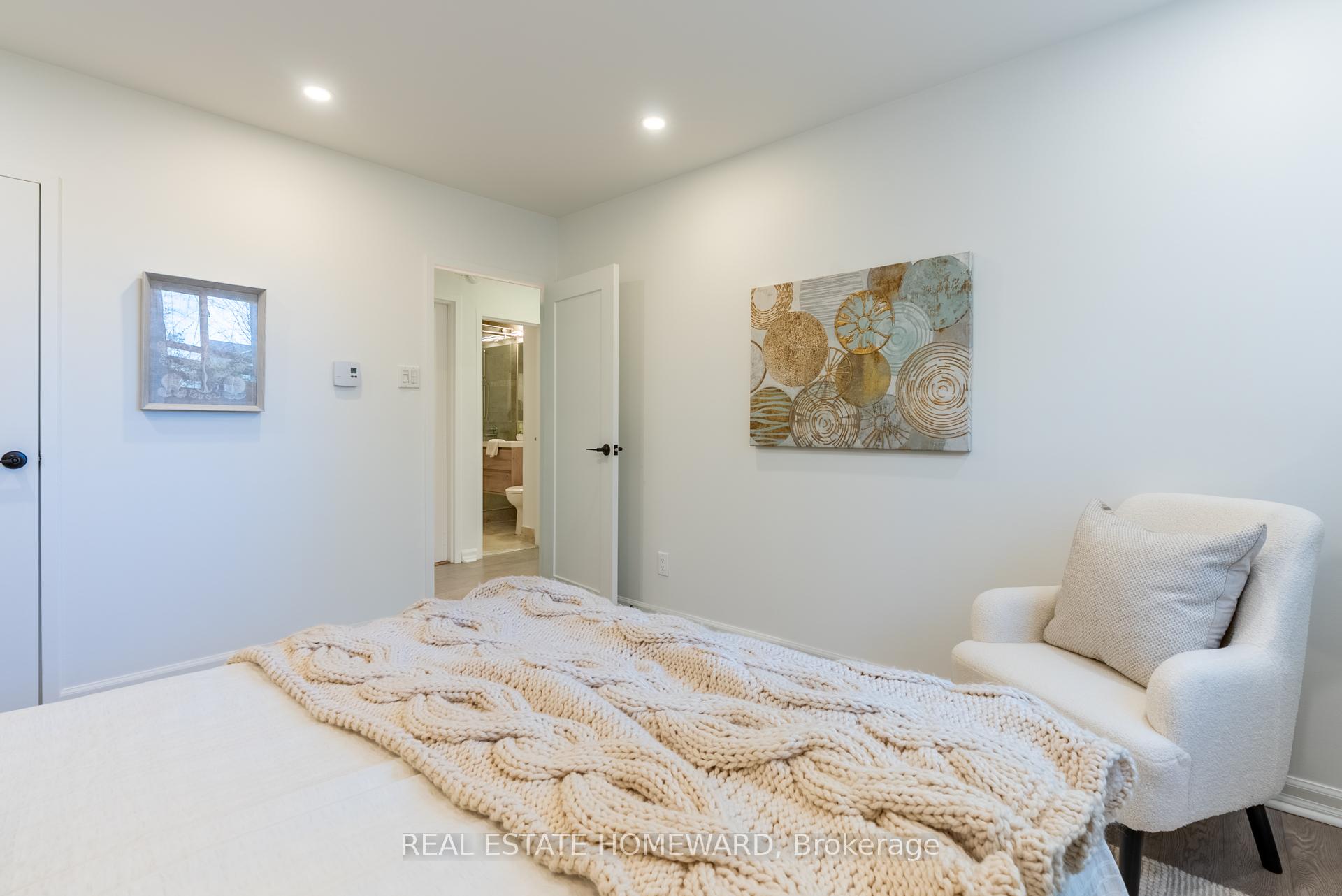 3 Bedrooms Co-op at 2 Nursewood, Toronto For sale