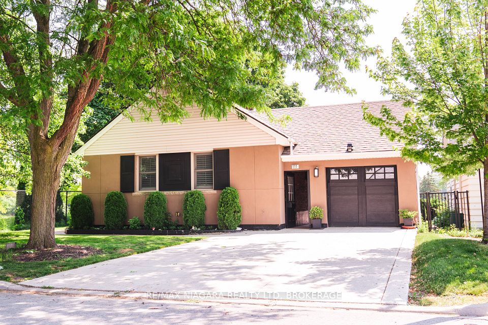 111 Riverdale