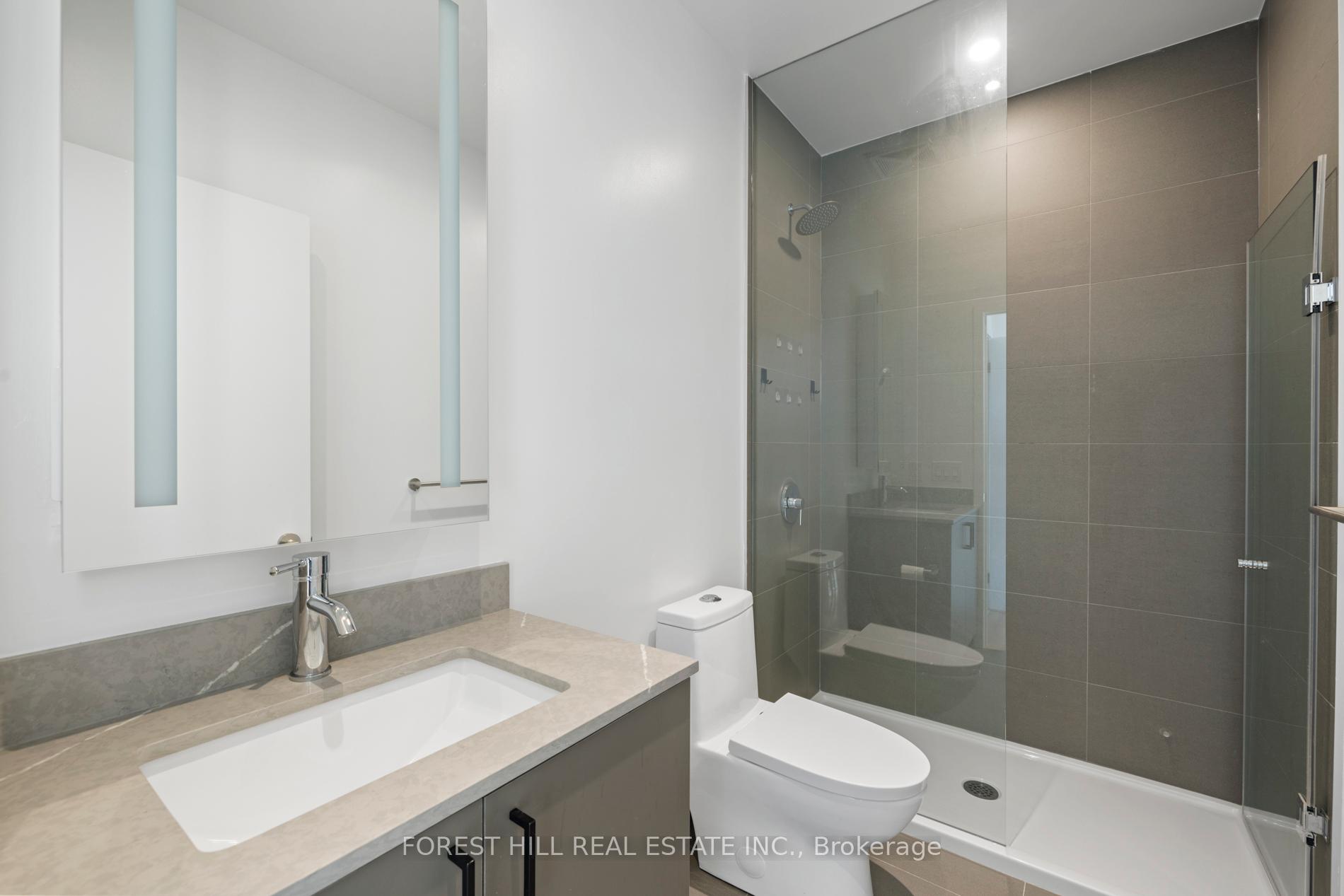 3 Bedrooms Condo at 135 East Liberty, Toronto For sale