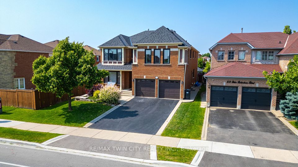 670 Peter Robertson Boulevard