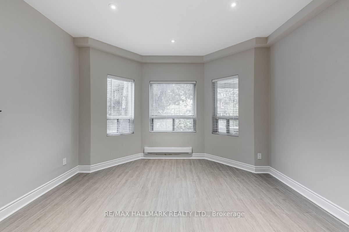 10 Biggar Avenue, #MAIN