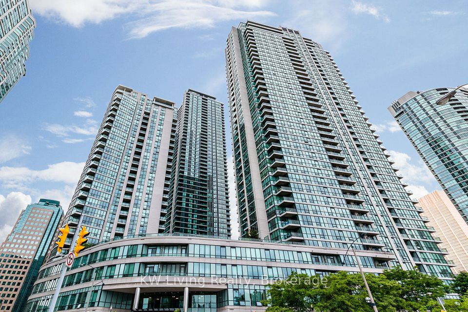 12 Yonge
