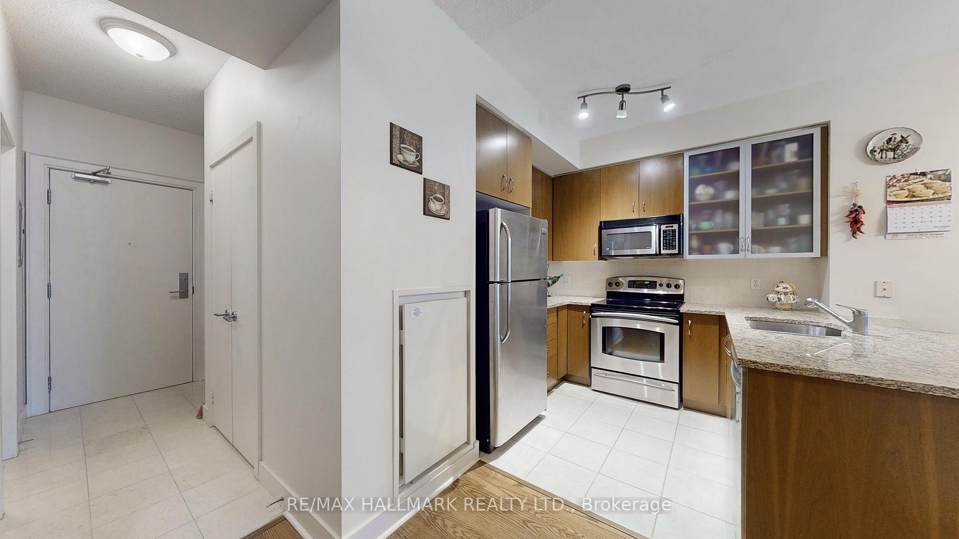 2 Bedrooms Condo at 438 King, Toronto For sale