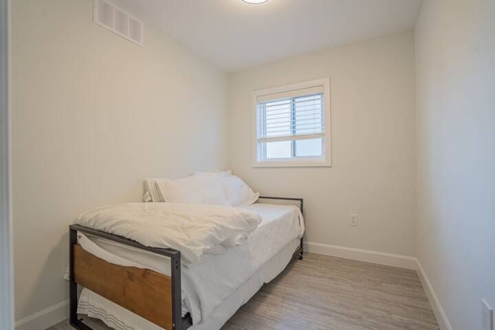 24 Trillium Avenue
