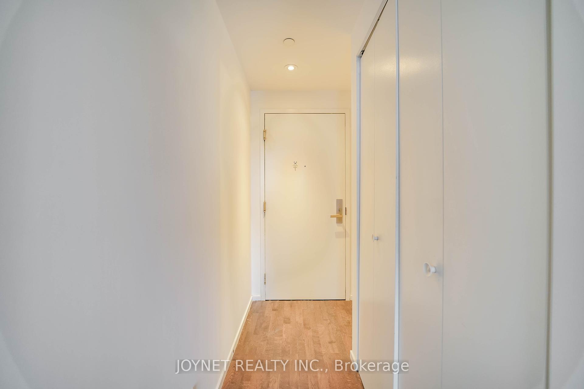 1 Bedroom Condo at 5 St Joseph, Toronto For sale