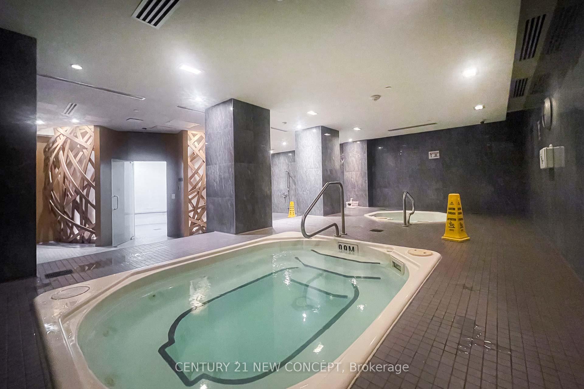 2 Bedrooms Condo at 120 Harrison Gardens, Toronto For sale