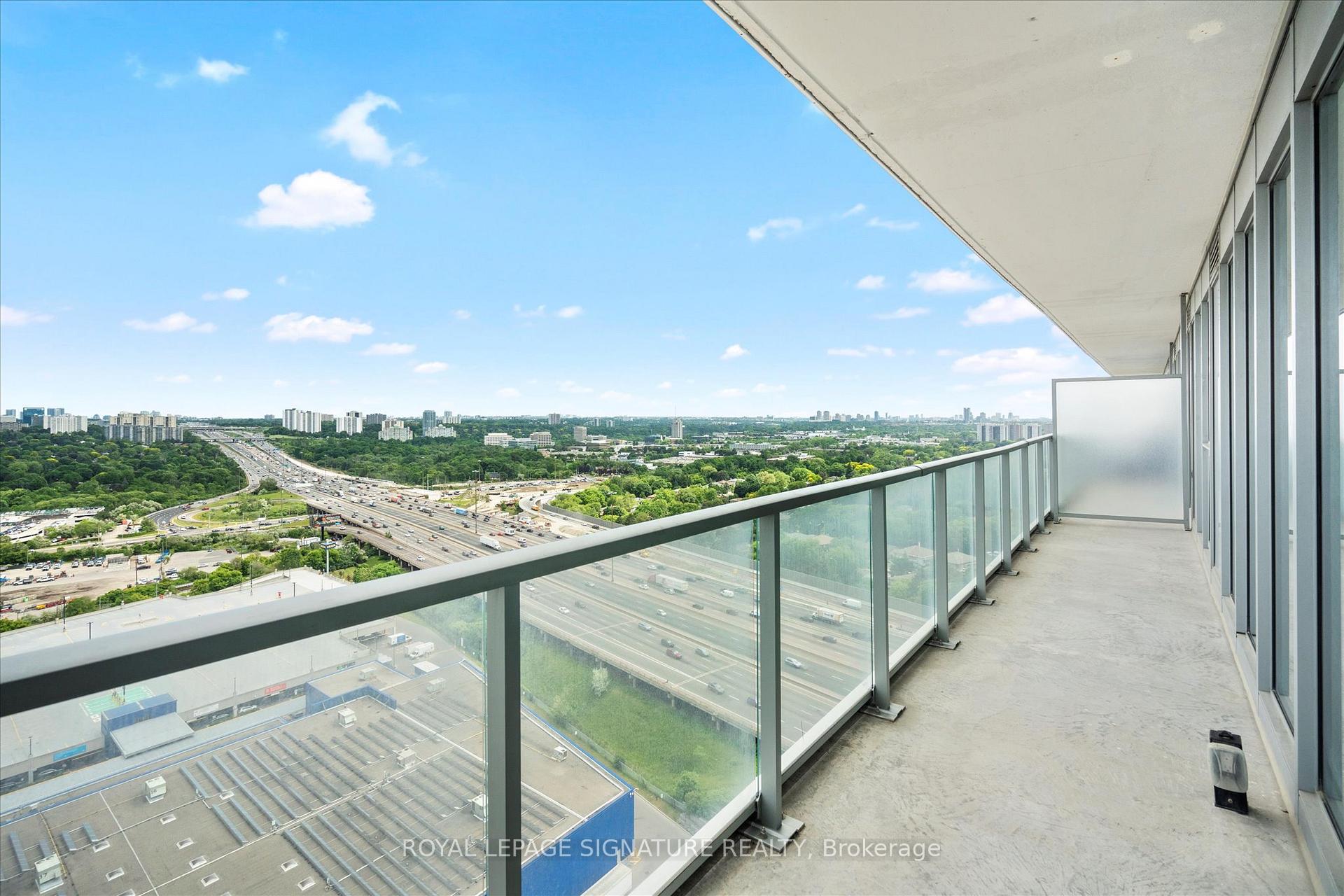 2 Bedrooms Condo at 117 McMahon, Toronto For sale