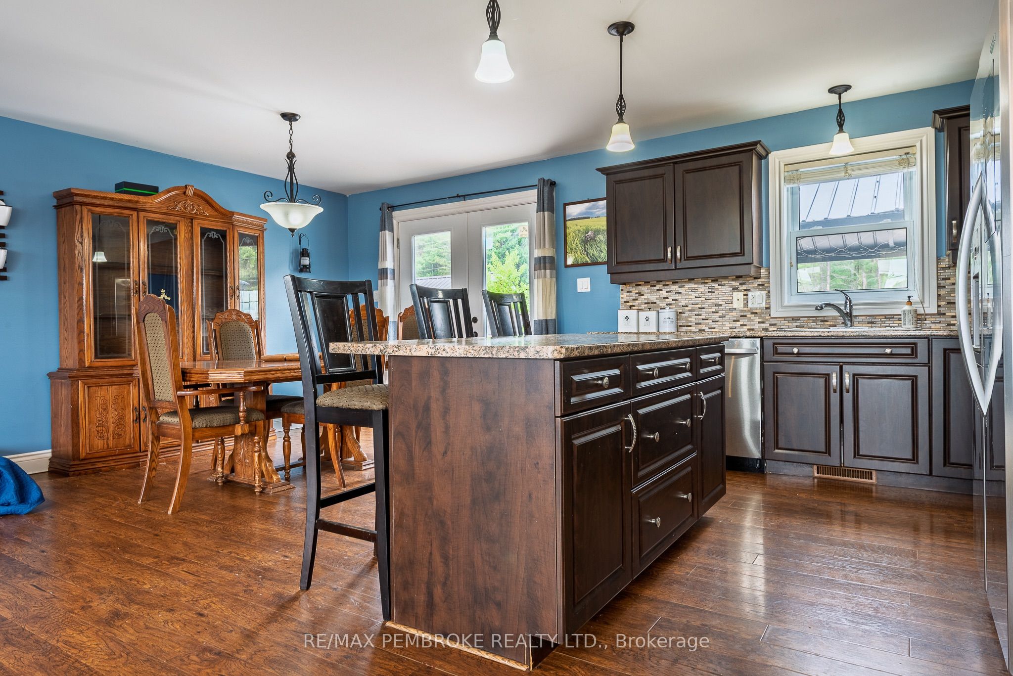 1002 Riverstone Trail